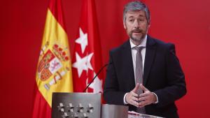 El portavoz de la Comunidad de Madrid atiende a los medios de comunicación desde la Real Casa de Correos