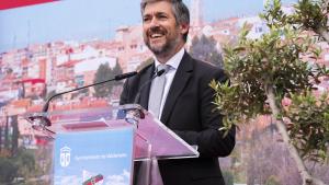 La Comunidad de Madrid participa en el primer izado de la bandera oficial de Valdemoro El consejero García Martín en el primer izado de la bandera oficial de Valdemoro