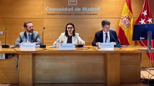 Zarzalejo participa en la reunión del pleno del Observatorio de Convivencia del Consejo Escolar Regional La consejera Mercedes Zarzalejo durante la reunión del Observatorio de Convivencia del Consejo Escolar Regional