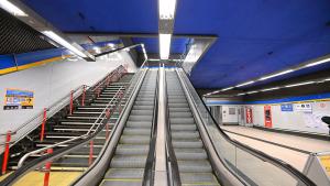 escaleras mecánicas en Metro