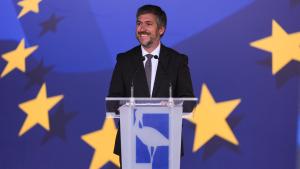 La Comunidad de Madrid conmemora el Día de Europa con un izado de bandera de la Unión Europea en Las Rozas de Madrid El consejero García Martín conmemora el Día de Europa en Las Rozas de Madrid