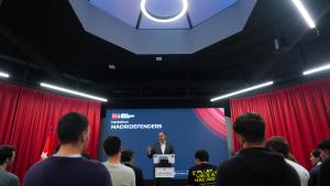El consejero López-valverde en el hackathon Hack Royale