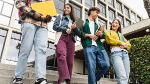 Alumnos en una universidad