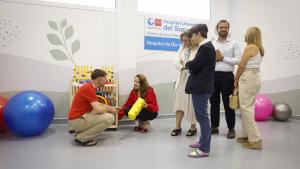 La consejera Matute en el nuevo hospital de día en Arganda del Rey