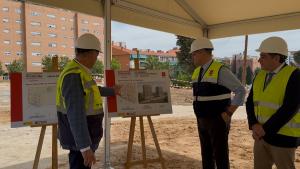 El consejero Rodrigo en la urbanización de la UVA de Hortaleza