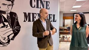 Zarzalejo visita uno de los colegios mayores que participará este verano en Madrid Campus 365 La consejera Mercedes Zarzalejo durante la visita a uno de los colegios mayores que participará en un programa que permitirá que se mantengan abiertos en las vacaciones de verano