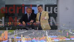 El consejero Rodrigo en reunión con los representantes de la ampliación de la Línea 1