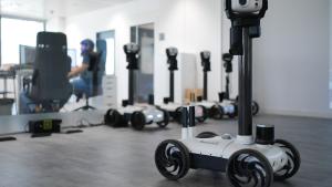 Empresa tecnológica con robots