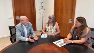 La viceconsejera Cortés junto con el Clúster de Innovación Tecnológica y Talento en Tecnologías del Espacio