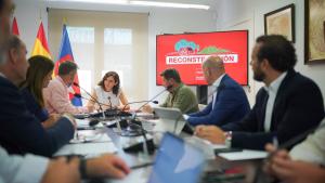 La presidenta Isabel Díaz Ayuso en la  primera reunión de la Comisión Interdepartamental por la Reconstrucción tras los incendios  