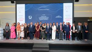 La consejera Matute en la clausura de los Premios Liderazgo sanitario