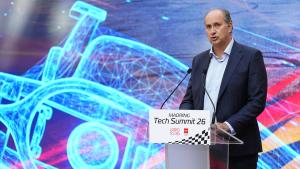 La Comunidad de Madrid se convierte en el kilómetro cero de la Fórmula 1 y la alta tecnología El consejero López-Valverde en la clausura del Madring Tech Summit