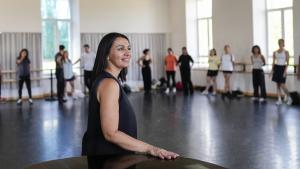 La Consejera Mercedes Zarzalejo en el Real Conservatorio Profesional de Danza Mariemma