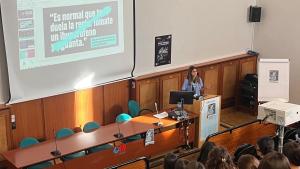 Los asistentes a las actividades mostraron mucho interés ante las explicaciones de los profesionales
