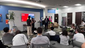 La Comunidad de Madrid refuerza su colaboración con el ecosistema tecnológico de Miami para promover la internacionalización de sus empresas El consejero López-Valverde reunido con la agencia de relaciones internacionales del condado Miami-Dude (EE.UU.) y hubs digitales