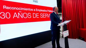 El consejero López-Valverde en el Centro Digitaliza Madrid