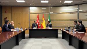 El consejero López-Valverde y su homólogo andaluz