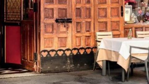 Terraza de un restaurante madrileño