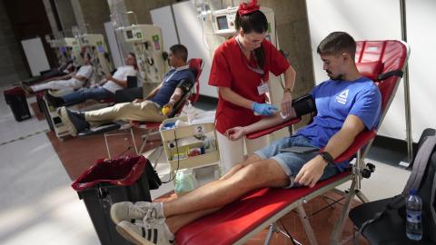La Comunidad de Madrid abre la Real Casa de Correos al maratón de donación de sangre y plasma 