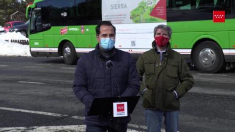AGUADO PRESENTA LANZADERAS DE AUTOBÚS A COTOS Y VALDESQUÍ