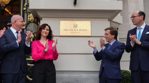 La presidenta Isabel Díaz Ayuso en la inauguración del nuevo Hotel Palace de Madrid
