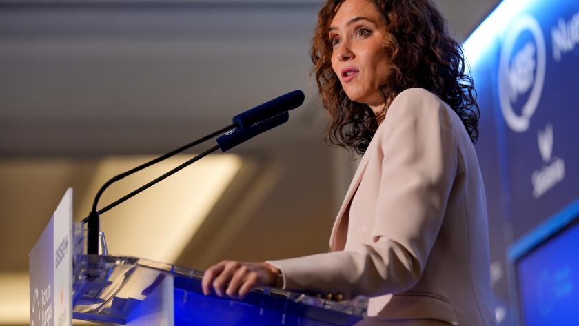 La presidenta Isabel Díaz Ayuso durante el encuentro informativo del Fórum Europa de Nueva Economía Fórum