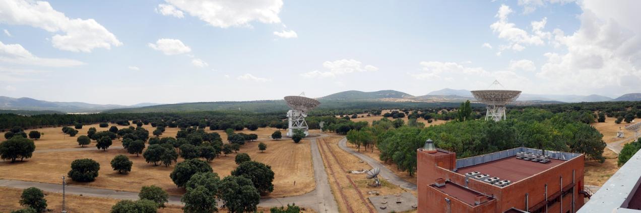 estación comunicaciones antena