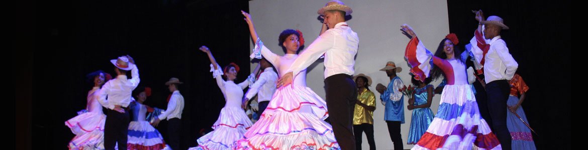 ESPECTÁCULO TEATRAL + TALLER INFANTIL : Canto yo i la montaña baila