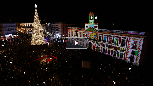La Puerta del Sol con espectaculo de luces