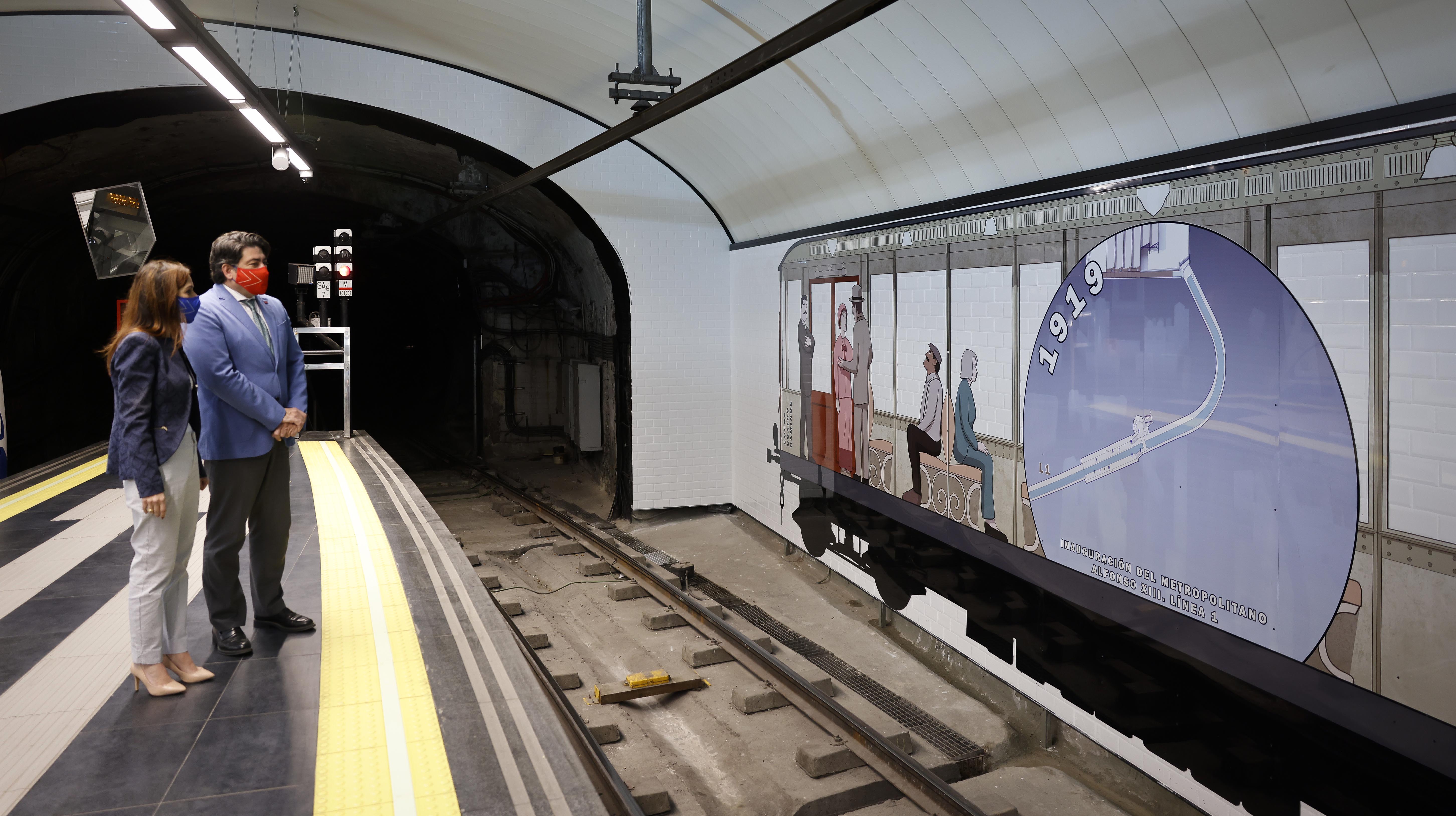La Comunidad de Madrid culmina la reforma de la estación de Metro de Cuatro Caminos y recupera su histórico tótem | Comunidad de Madrid La Comunidad de Madrid culmina la reforma de la estación de Metro de Cuatro Caminos y recupera su histórico tótem | Comunidad de Madrid