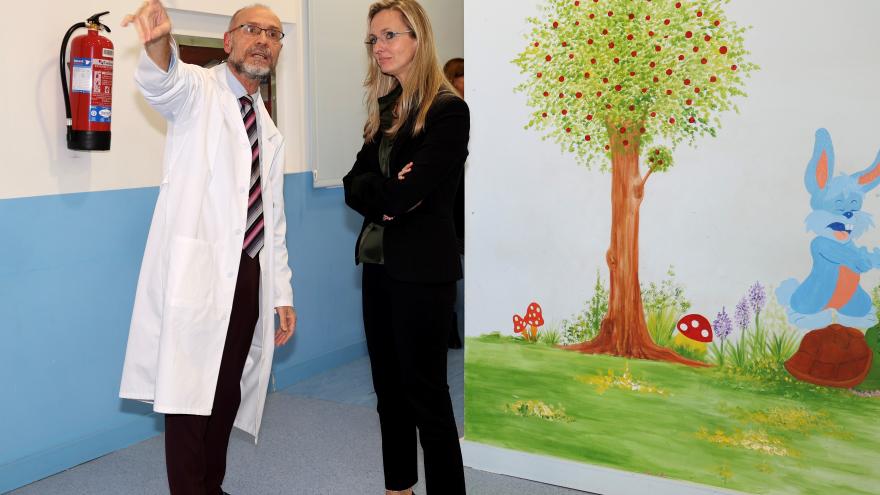 El Hospital público Niño Jesús de la Comunidad de Madrid incorpora una Unidad de investigación clínica para un acceso temprano a tratamientos innovadores La viceconsejera de Sanidad