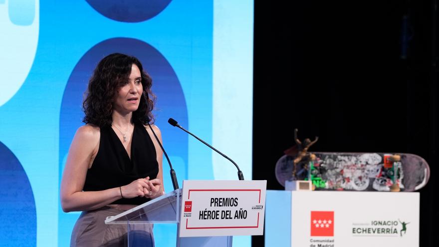 Díaz Ayuso homenajea en los Premios Héroe del Año a personas que “diciendo no al terror, dicen sí a la vida y la libertad, los dos bienes más preciados del hombre” La presidenta Isabel Díaz Ayuso