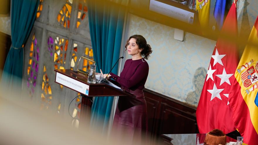 Díaz Ayuso presenta la nueva Ley de Universidades de la Comunidad de Madrid para defender la libertad y excelencia frente al “lastre” de la LOSU La presidenta durante el discurso