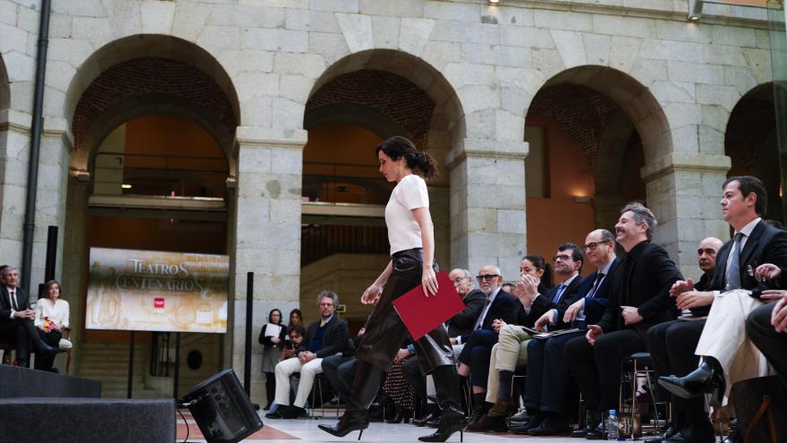 La presidenta Isabel Díaz Ayuso durante el acto de homenaje