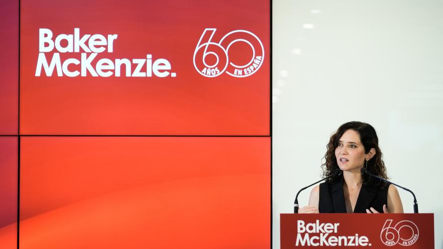 Díaz Ayuso en el 60 aniversario de Baker McKenzie