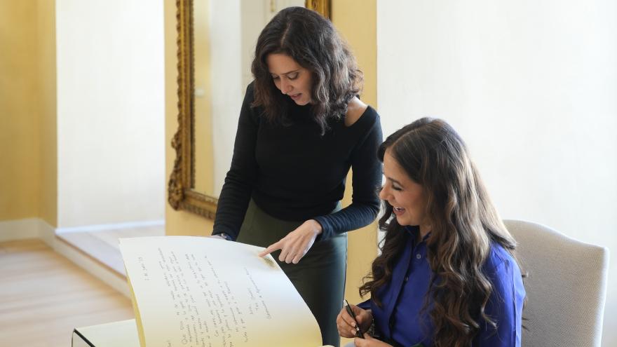 La presidenta en la reunión