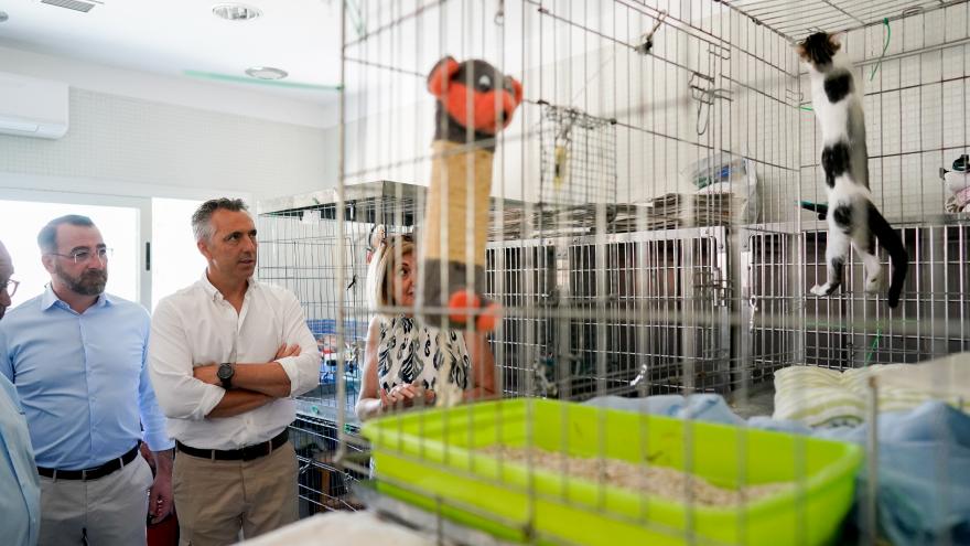 El consejero en su visita al centro