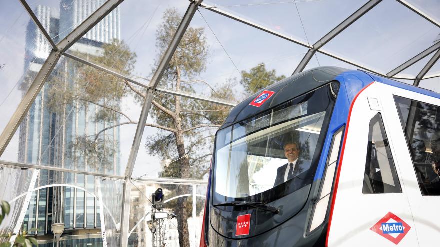 El consejero de Vivienda, Transportes e Infraestructuras