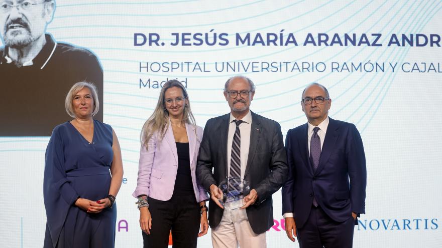 La sanidad pública madrileña, reconocida en los III Premios Liderazgo Sanitario La consejera Matute