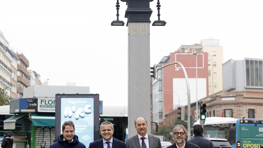 La Comunidad de Madrid presenta la aplicación Mi Tarjeta Transporte que permite validar el abono con el móvil a más de tres millones de usuarios Los consejeros López-Valverde y Rodrigo