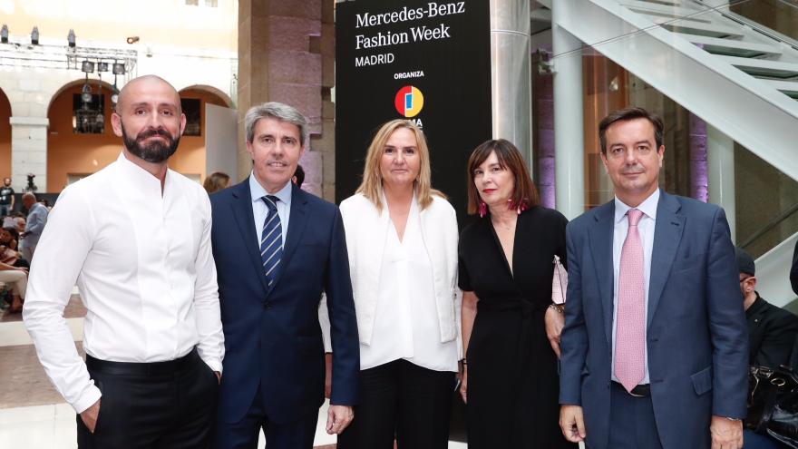 Garrido asiste al desfile de Duarte en la ‘Mercedes-Benz Fashion Week Madrid 2018’
