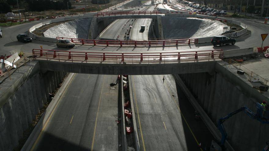 Soterramiento de la Glorieta de Húmera en la M-503 en obras