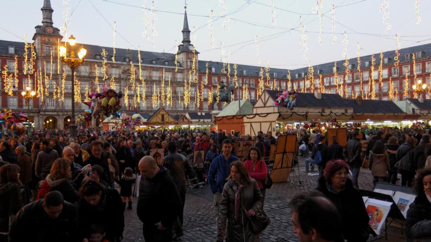 Mercadillo navideño de la Plaza Mayor.Madrid 