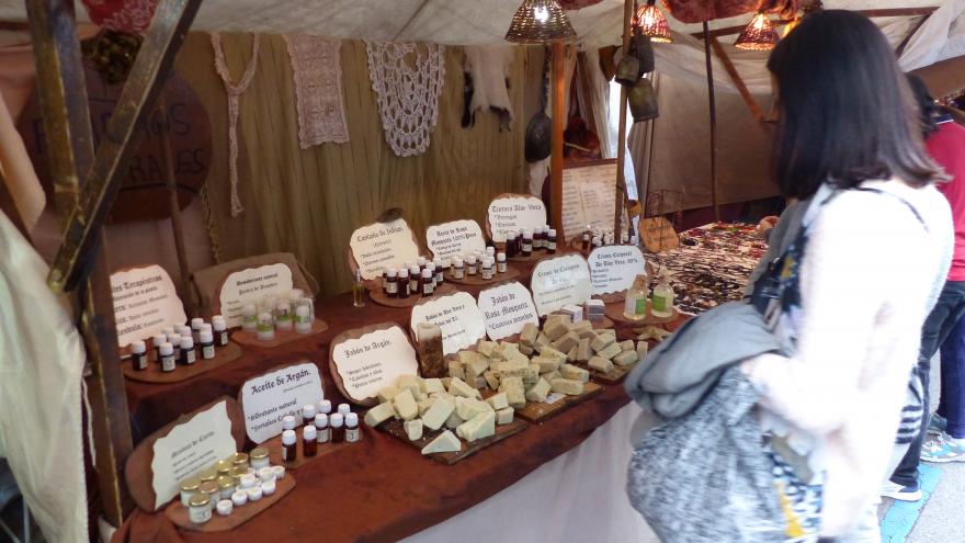 Productos artesanos del mercadillo de Alcalá de Henares