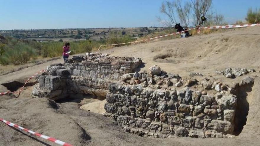 La Comunidad de Madrid declara Bien de Interés Cultural el yacimiento Calatalifa en Villaviciosa de Odón La muralla en Villaviciosa de Odón