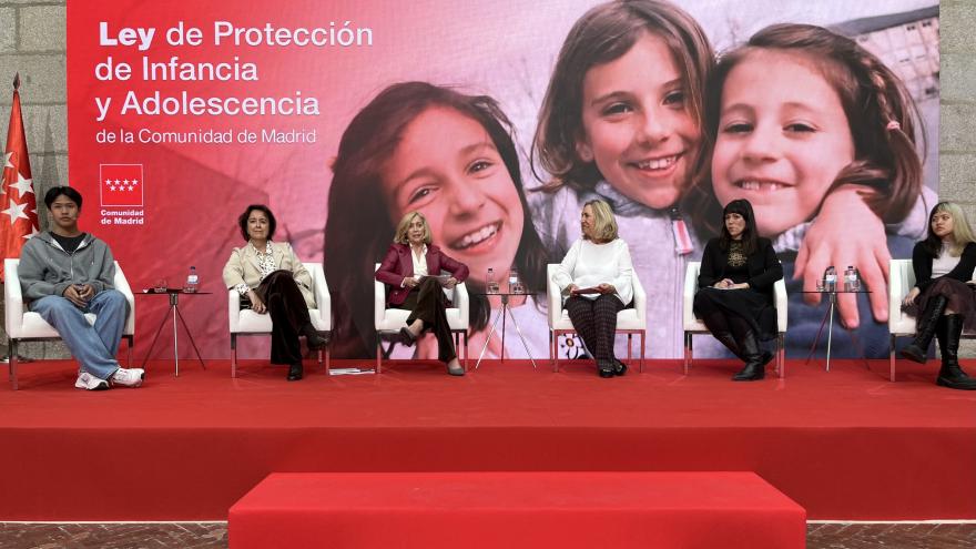 La Comunidad de Madrid estrena la Ley de Infancia para responder a los nuevos retos y necesidades de los niños y proteger su bienestar La consejera Concepción Dancausa durante el acto
