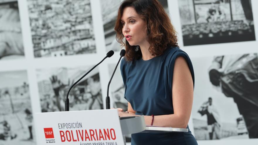 La presidenta durante la presentación de la exposición