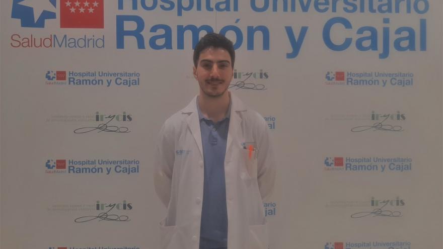 Imagen del Dr Álvaro Martín Ares del Servicio de Oftalmología del Hospital Universitario Ramón y Cajal