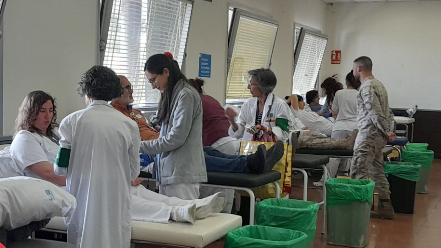 Imagen de participantes en el XXV Maratón de Donación de Sangre del Hospital Universitario Ramón y Cajal