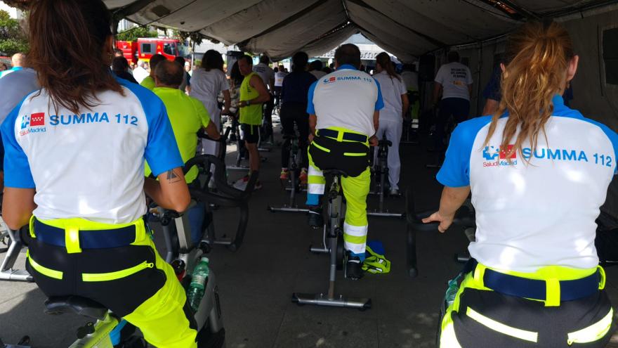 Imagen del maratón de pedaleo solidario en el que participó SUMMA 112